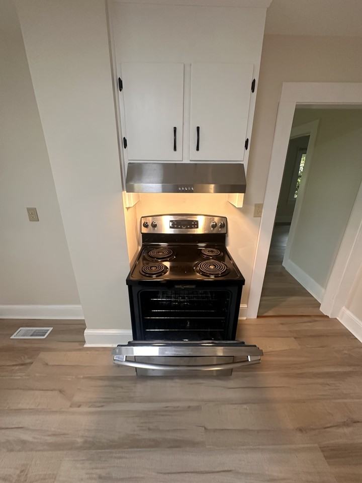 5256 Irish Rd #1 - Photo 5 of 17