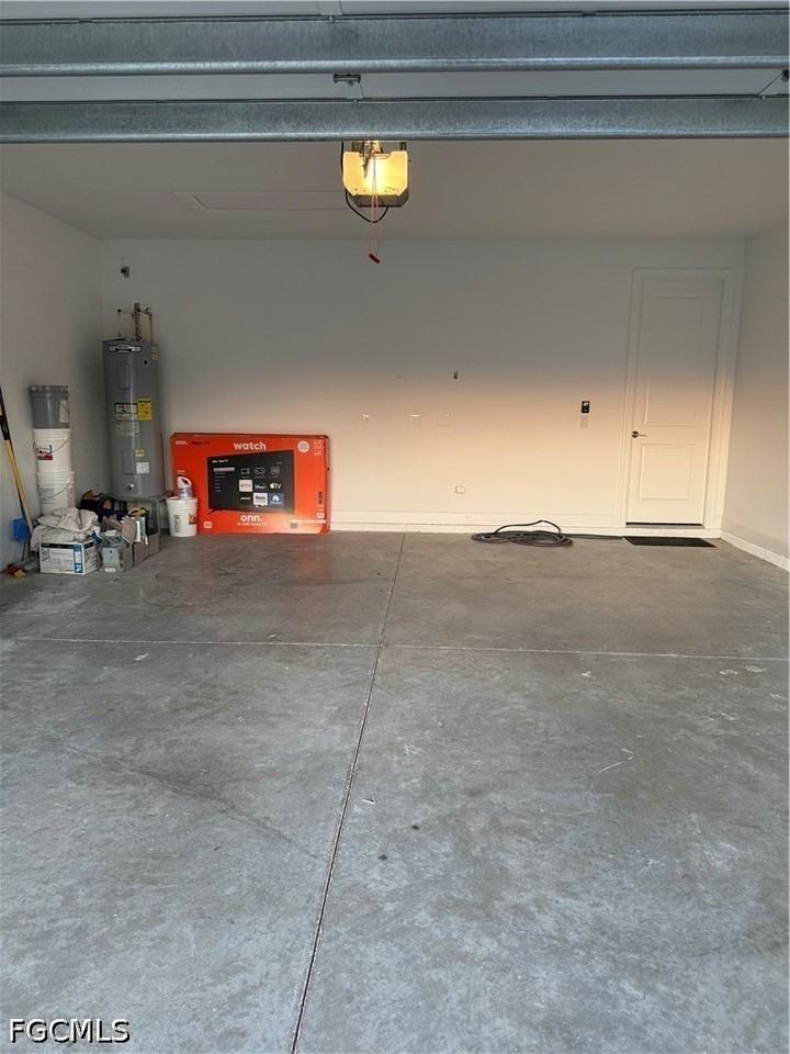 107 Sw 34th Pl - Photo 2 of 26