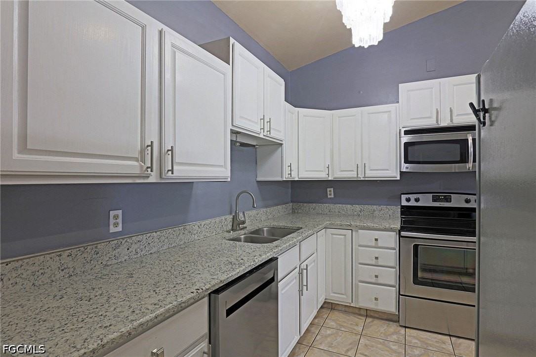 3818 Sw 7th Pl - Photo 3 of 17