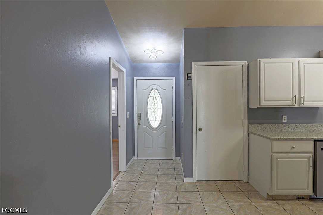 3818 Sw 7th Pl - Photo 4 of 17