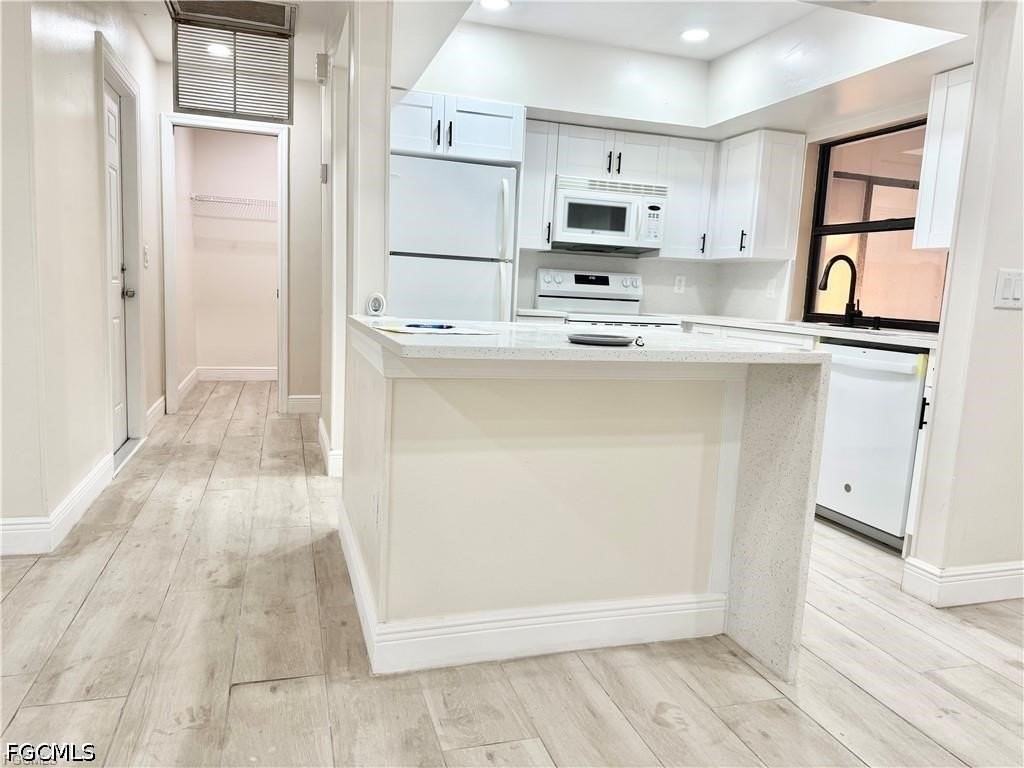 1420 Se 19th St - Photo 6 of 10