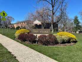 7 Troy Dr #B - Photo 1 of 1