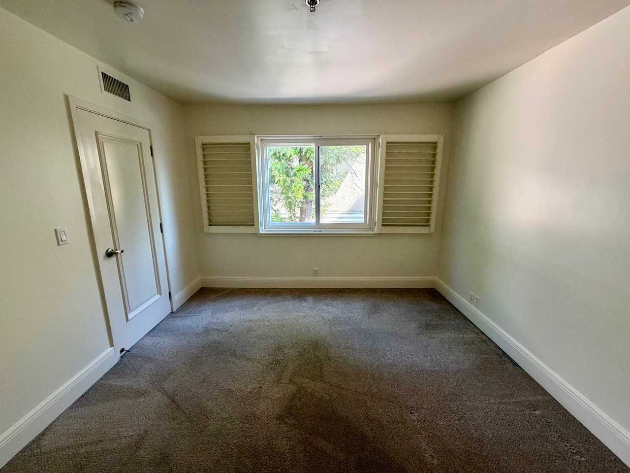 120 S Mentor Ave #304 - Photo 6 of 11