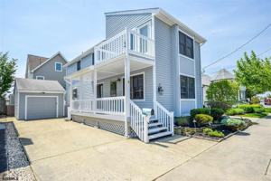 featured image of 4 S Iroquois Ave