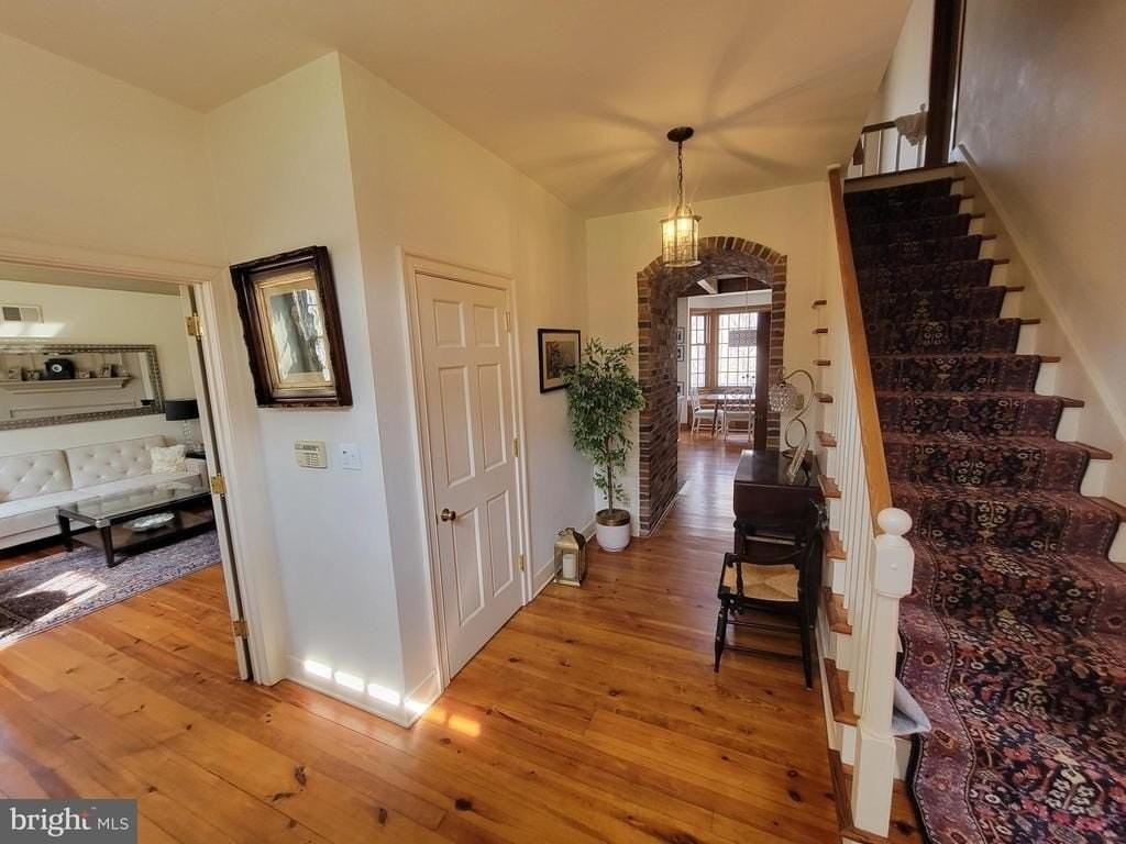 14 Barberry Ln - Photo 5 of 33