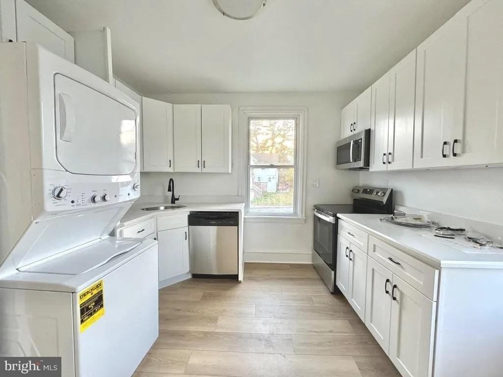 1121 Rosedale Ave #2 - Photo 6 of 31