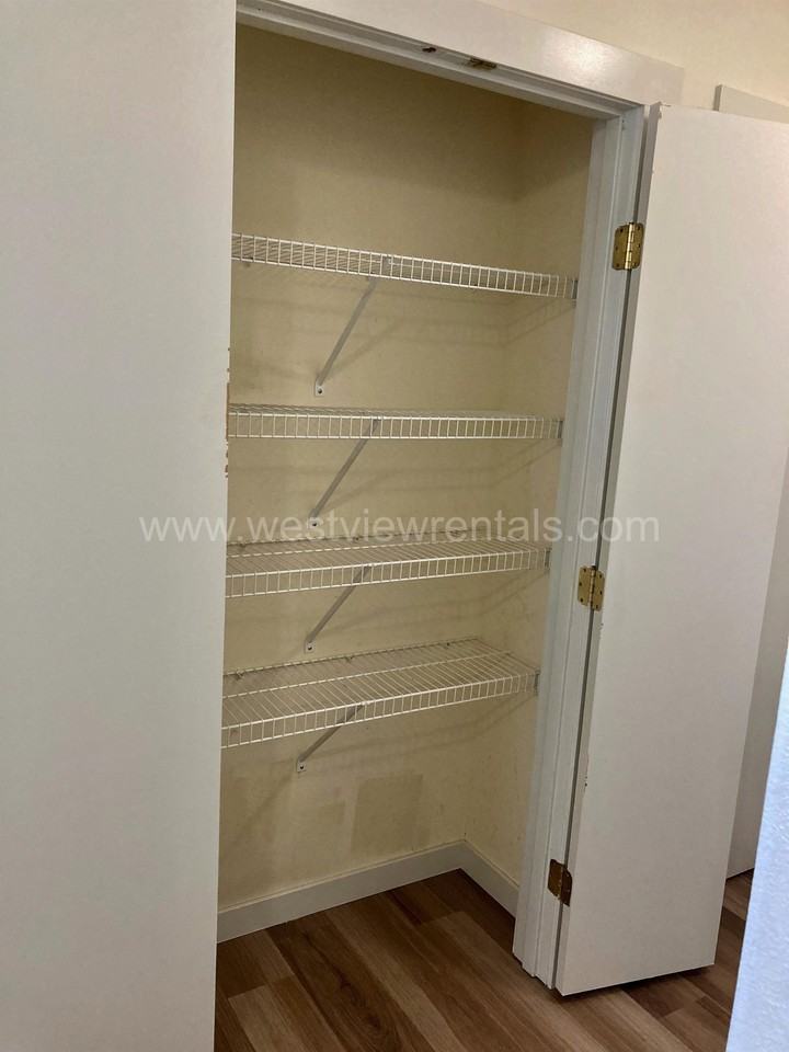 Broadway Apartments - Photo 4 of 50