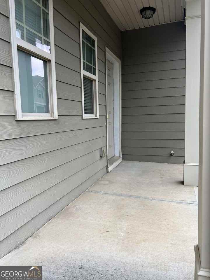 3220 Blue Springs Trce Nw - Photo 3 of 32