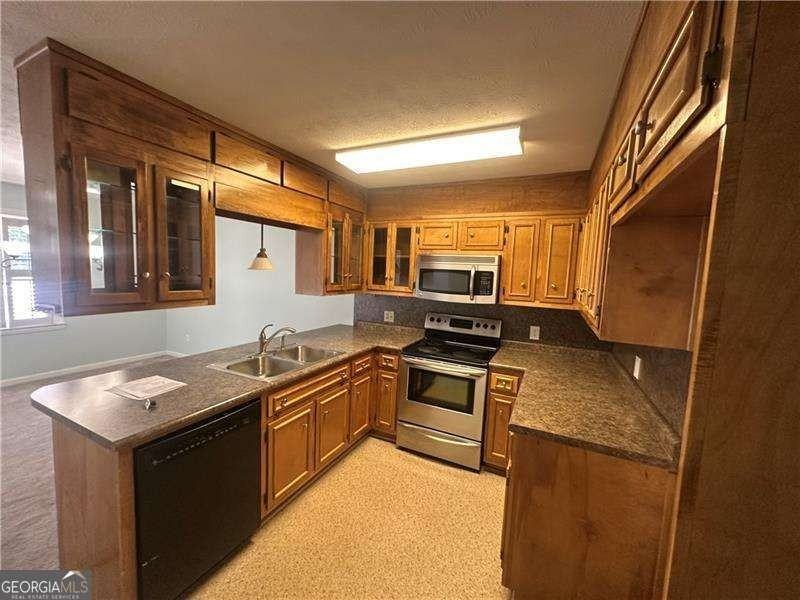 227 Kelly Mill Rd - Photo 2 of 11