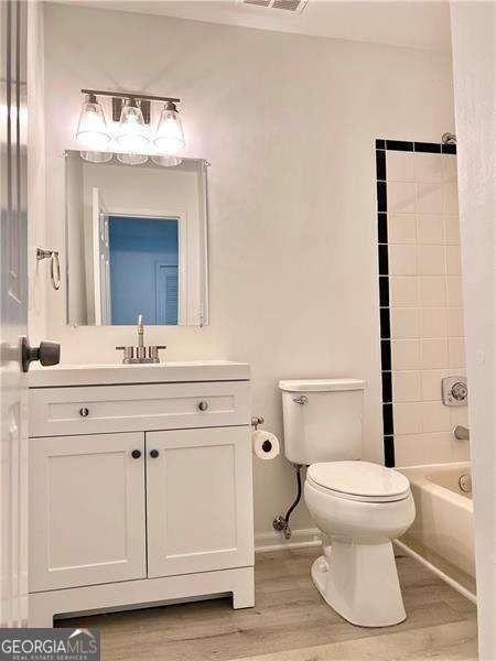 1166 Booth Rd Sw #409 - Photo 6 of 13