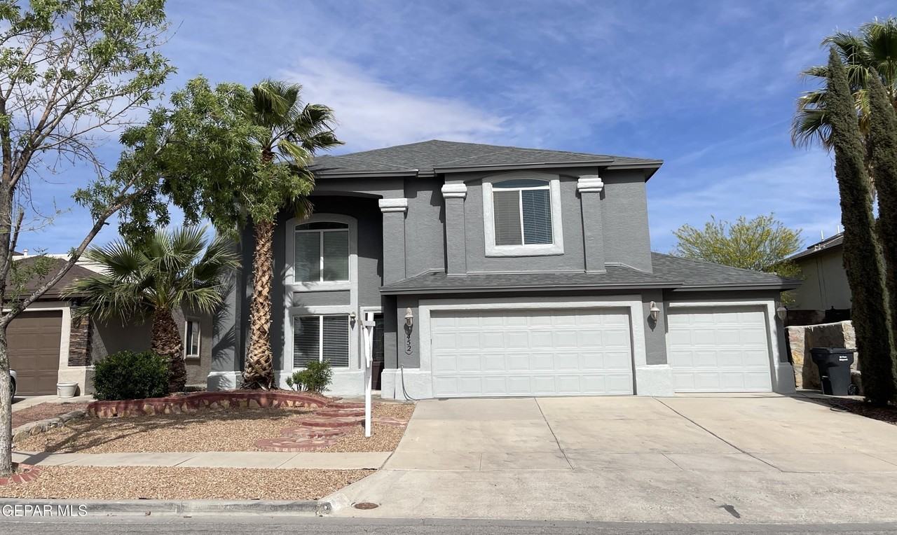 452 Emerald Pass Ave