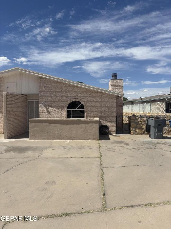 2807 Beachcomber Dr