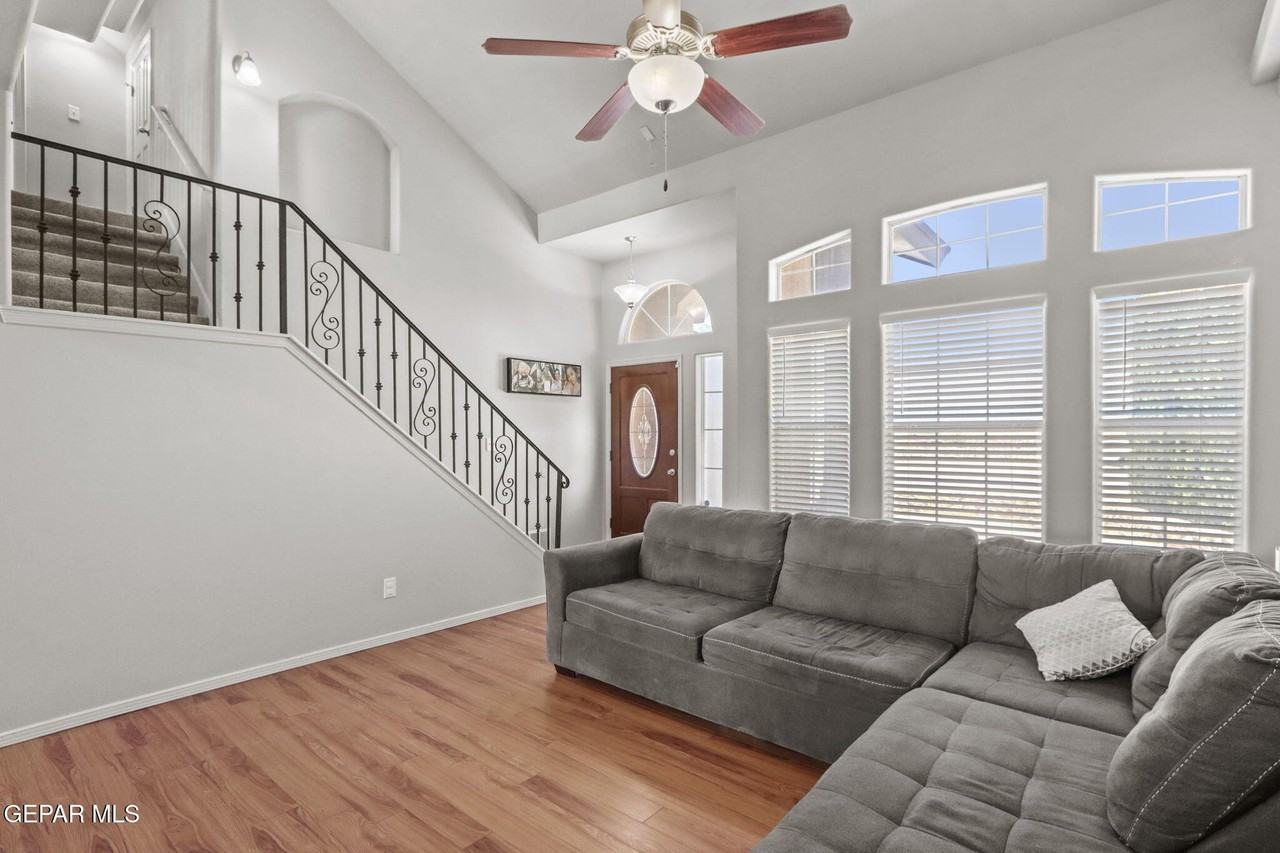 11616 Windrift Ct - Photo 7 of 27