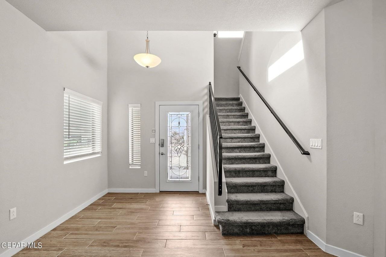 14708 Tierra Garcia Dr - Photo 5 of 44