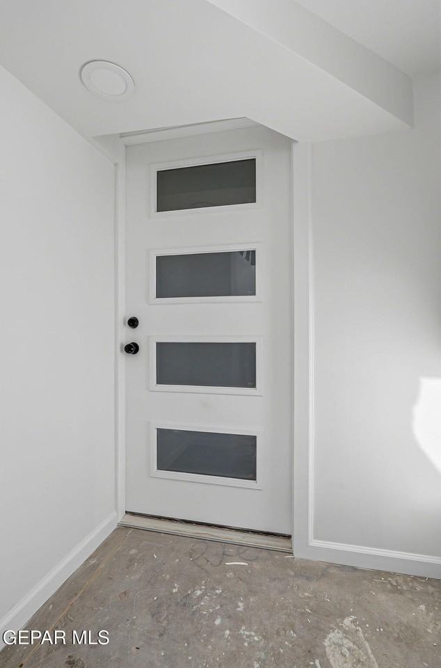 505 E Cliff Dr #5 - Photo 6 of 34