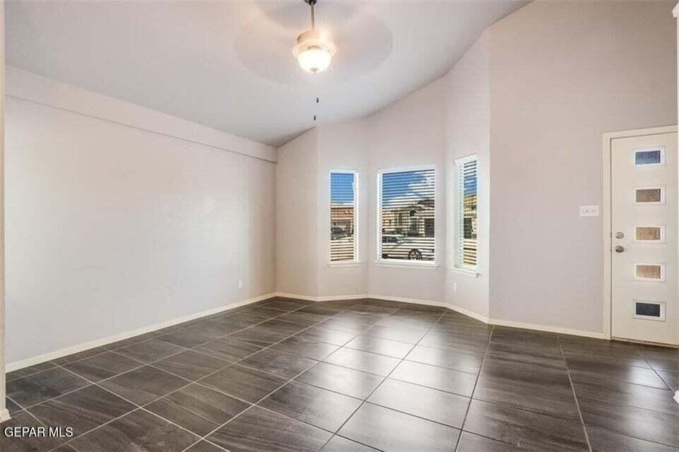 4821 Adrian Campos St - Photo 5 of 16