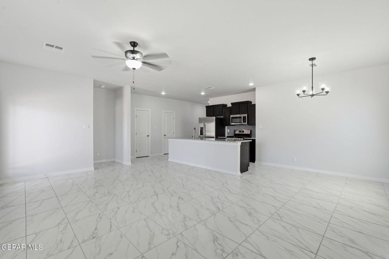 909 Larkhall Pl - Photo 5 of 24
