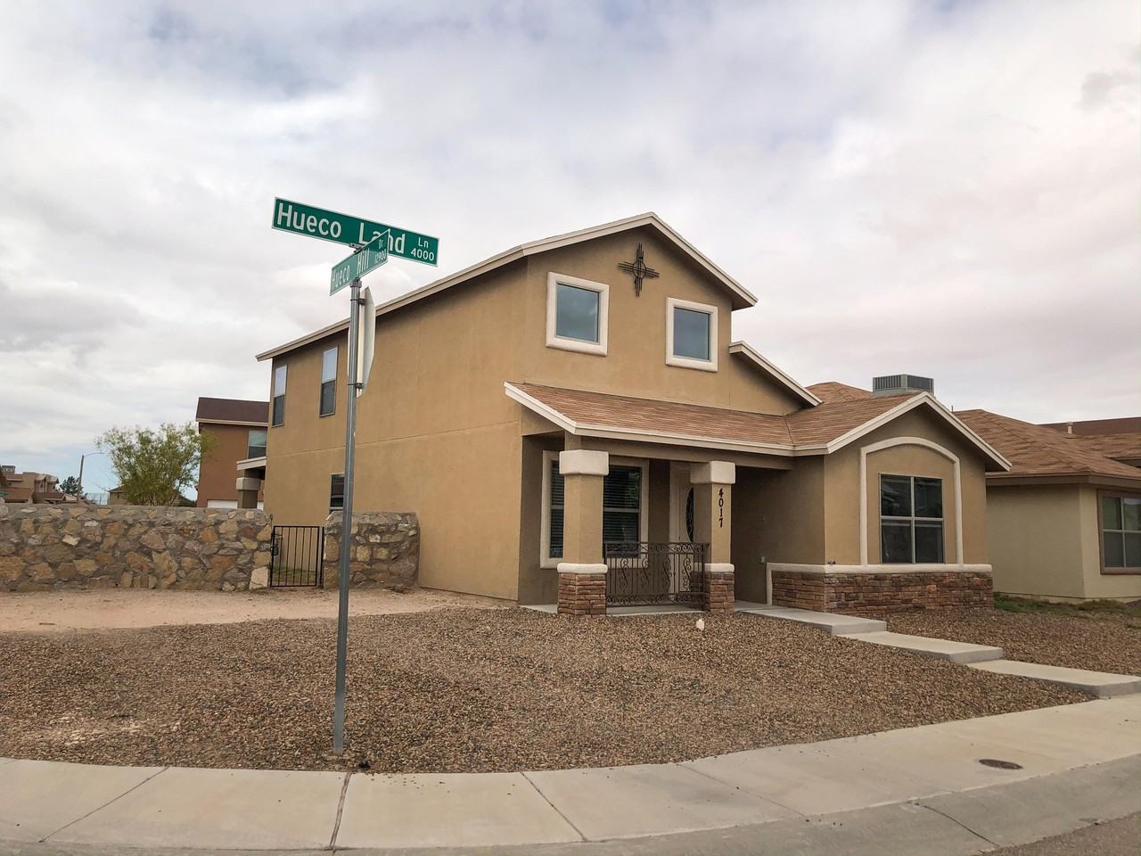 4017 Hueco Land Ln - Photo 3 of 38