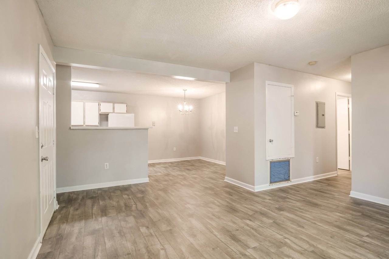 Pointe at 731 - Photo 6 of 29
