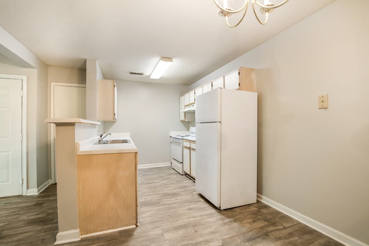 Pointe at 731 - Photo 7 of 29