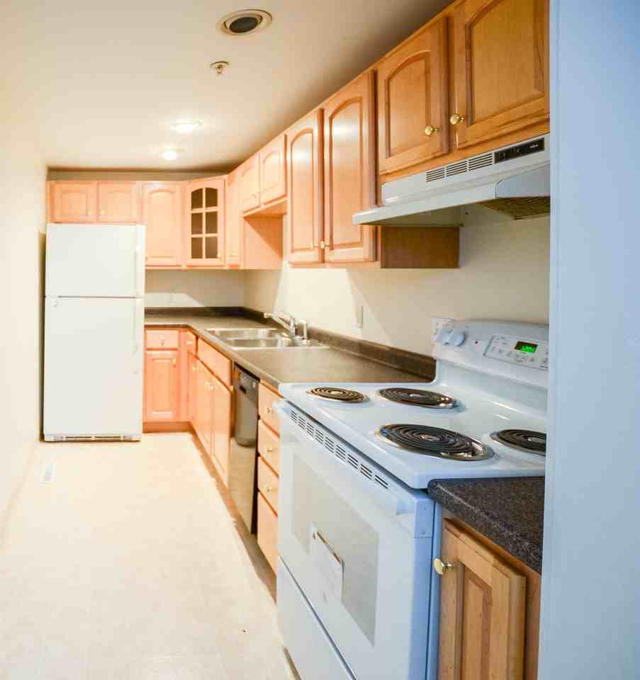 71 GROVE STREET - Photo 2 of 24