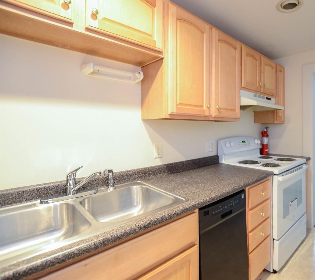 71 GROVE STREET - Photo 5 of 24