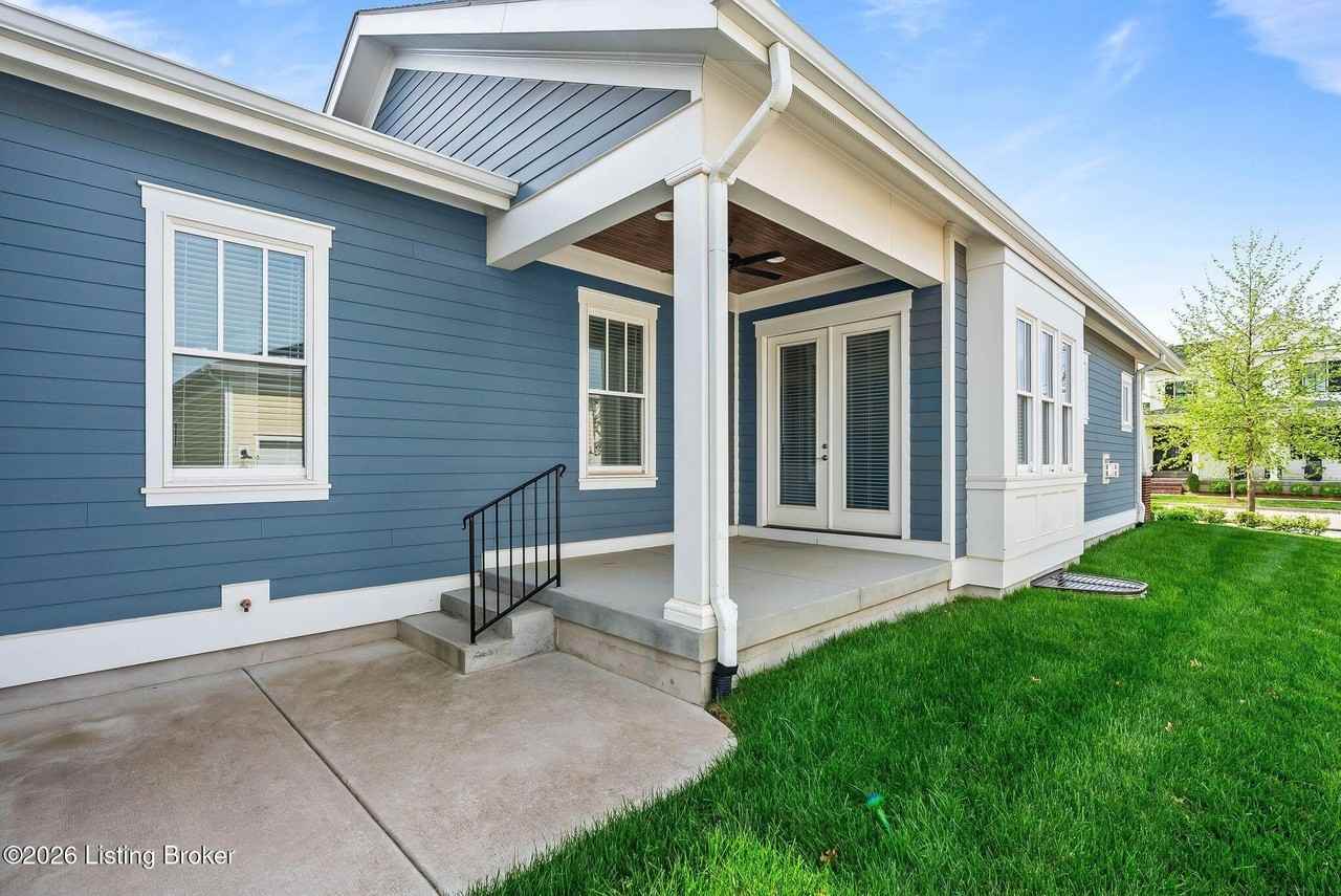6204 Moonseed St - Photo 3 of 50