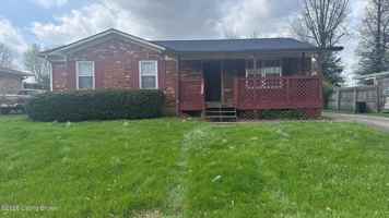 featured image of 1814 Oakwood Dr
