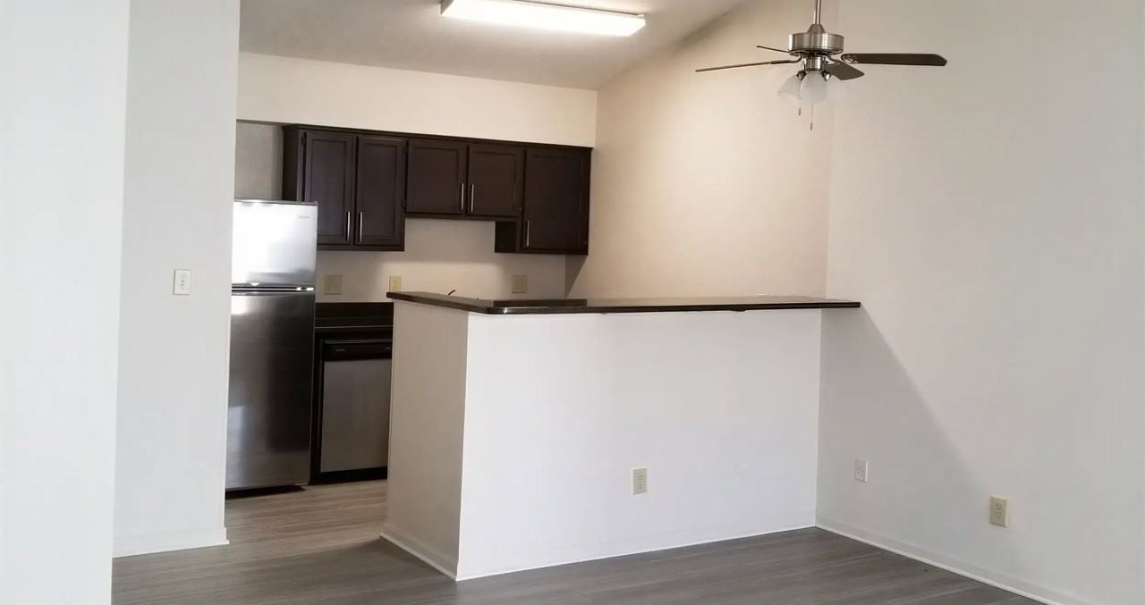 The Hedges Apartment Homes - Photo 5 of 12