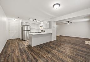 featured image of 1000 N Molly Ct