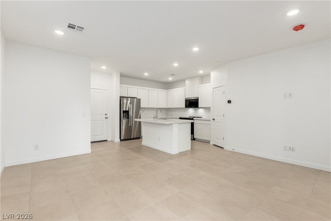 200 Wewatta Ave - Photo 7 of 25