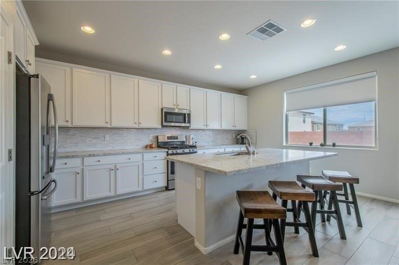 829 Lower Lake Ct - Photo 6 of 31