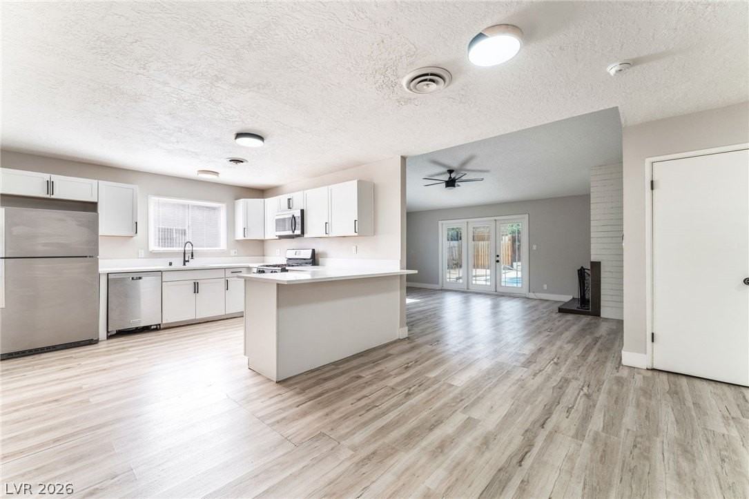 2129 N Michael Way - Photo 4 of 44