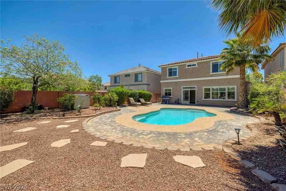 10226 Sourwood Ave #0 - Photo 5 of 33