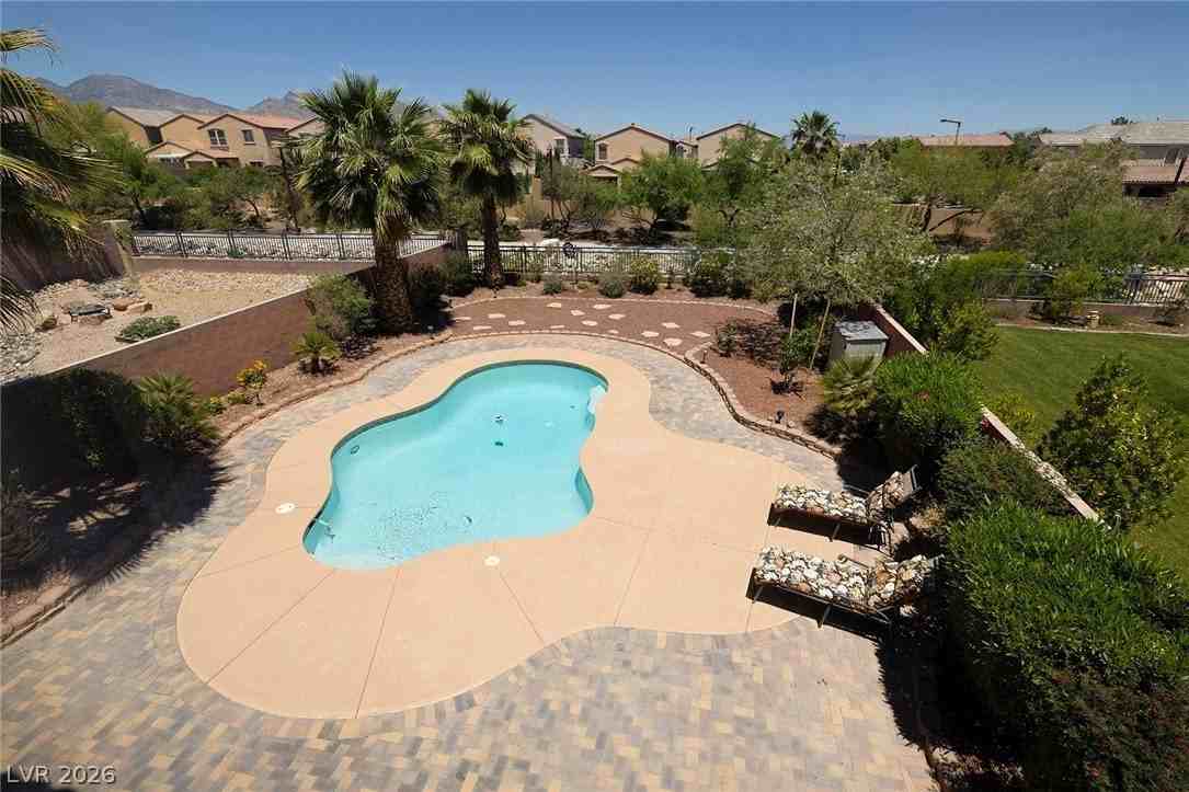 10226 Sourwood Ave #0 - Photo 7 of 33