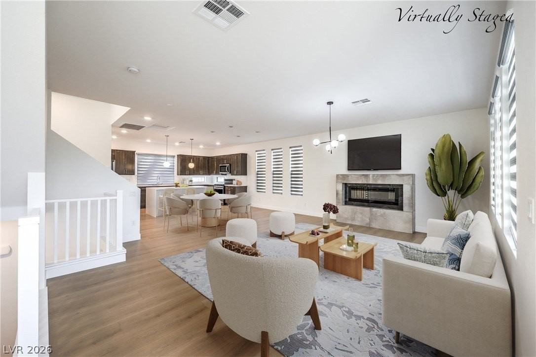 8144 Monsoon Bay St - Photo 4 of 39