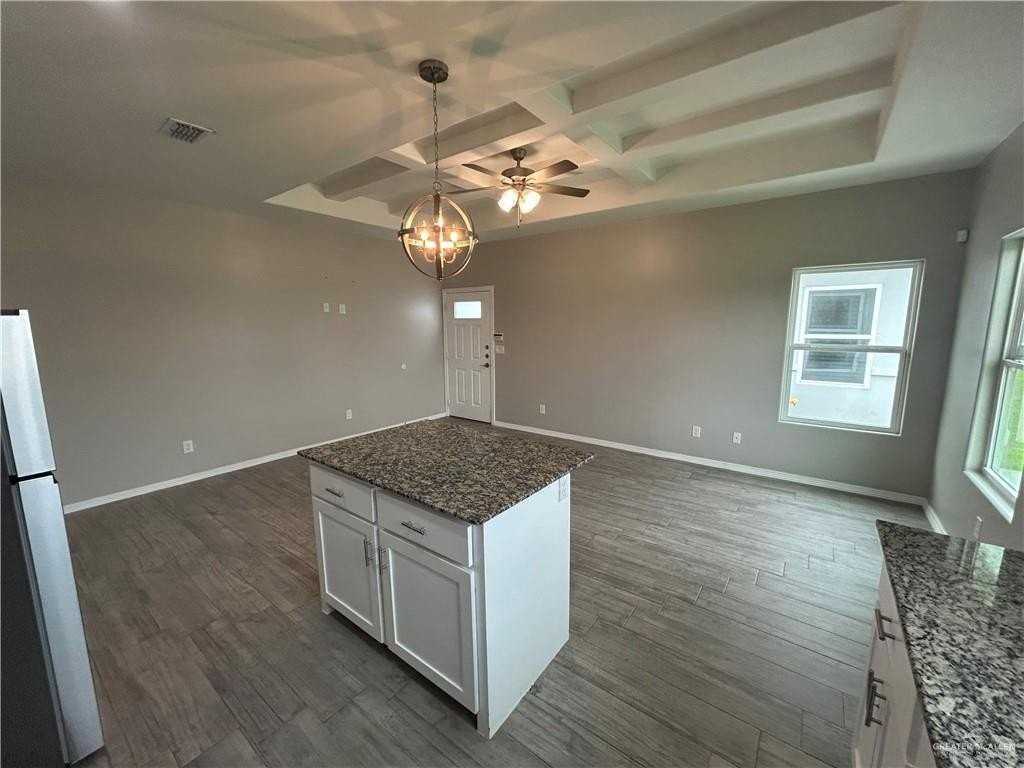 1805 Stauffer St #3 - Photo 2 of 13