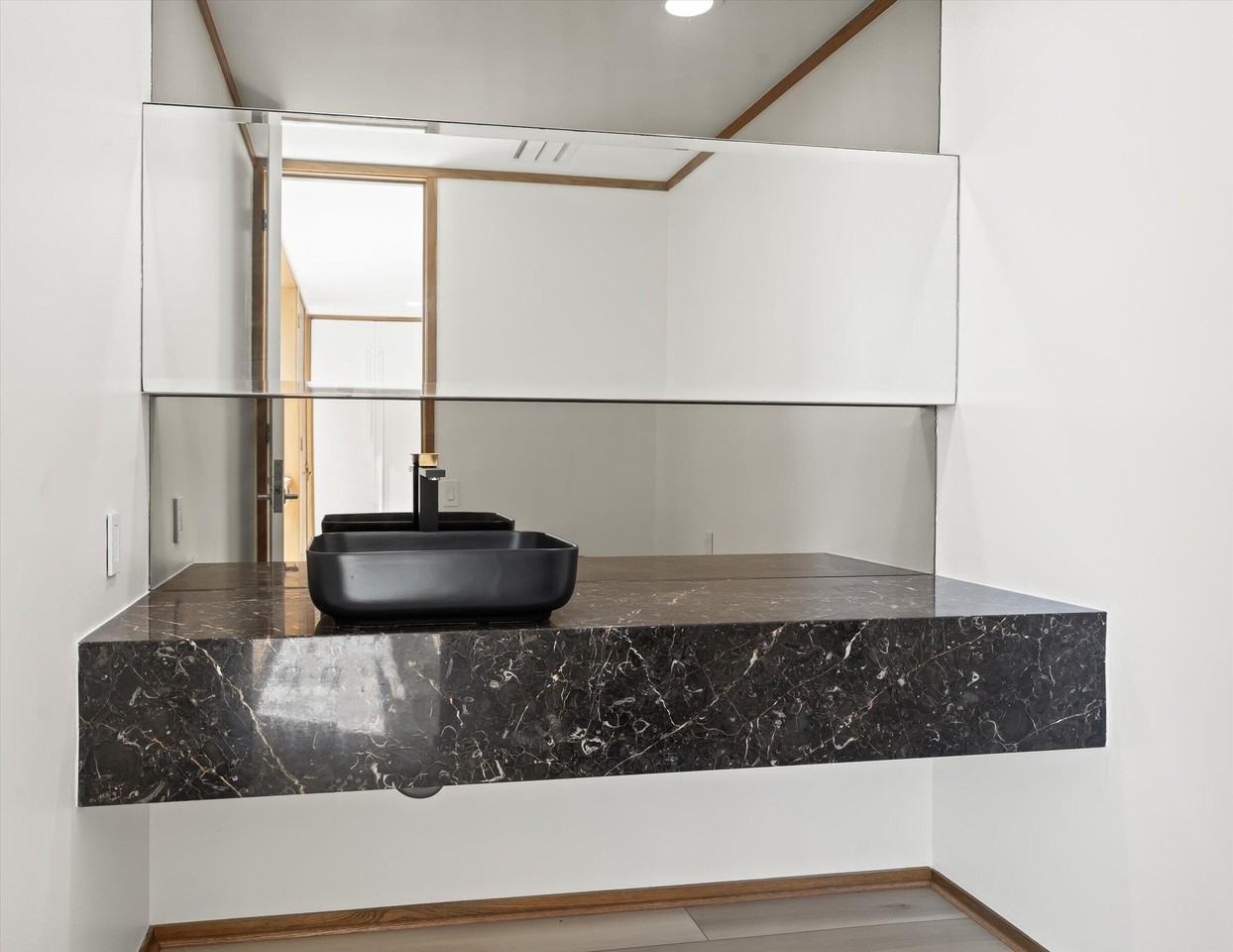 709 Ann St - Photo 7 of 30