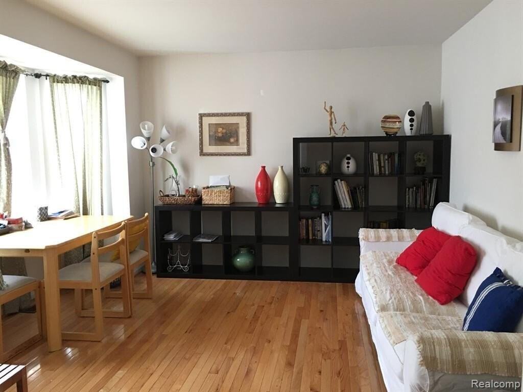 156 Arthur Dr - Photo 5 of 9