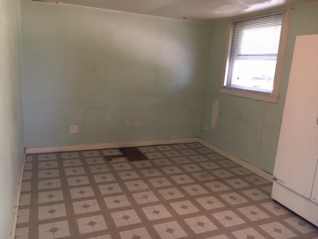 Pinecrest Apartments - Photo 3 of 5