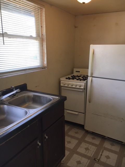 Pinecrest Apartments - Photo 4 of 5