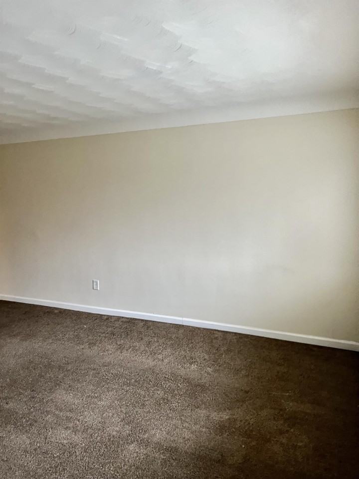 4163 Harrison Avenue - Photo 4 of 22