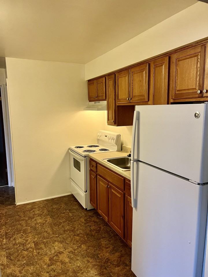 4163 Harrison Avenue - Photo 6 of 22