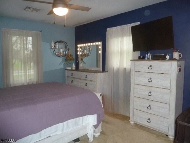 72 Kennedy Rd - Photo 5 of 23
