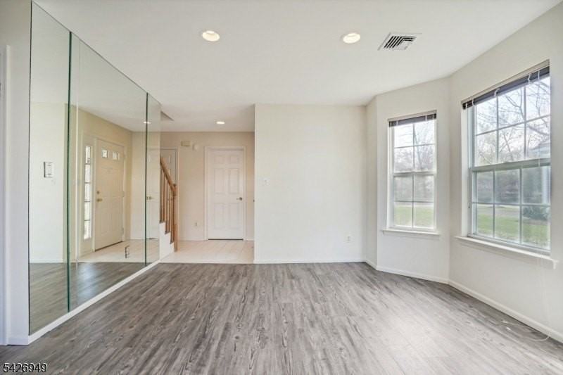 16 Lagoon Way - Photo 7 of 28