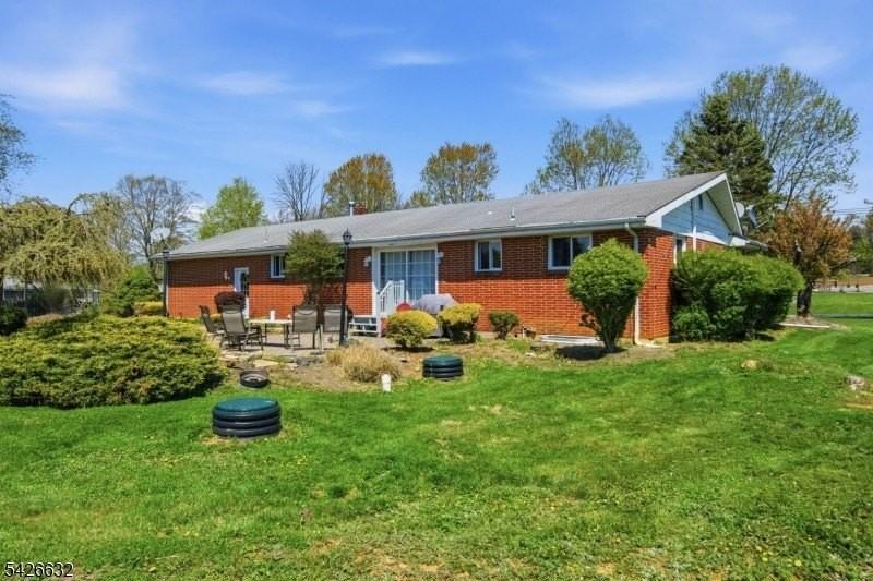 131 Califon Rd - Photo 3 of 21