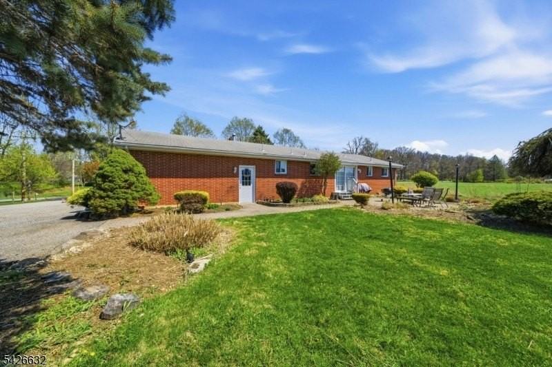 131 Califon Rd - Photo 4 of 21