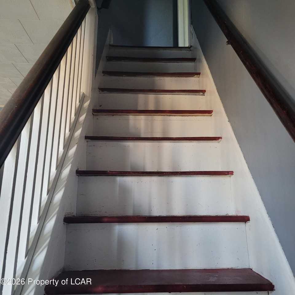 463 2nd St - Photo 5 of 16