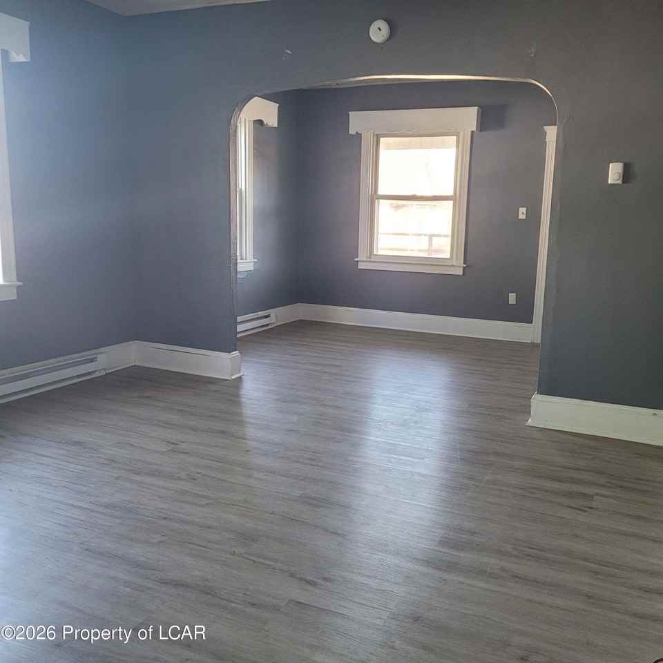 463 2nd St - Photo 6 of 16