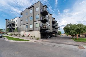 featured image of 205 Hickory St